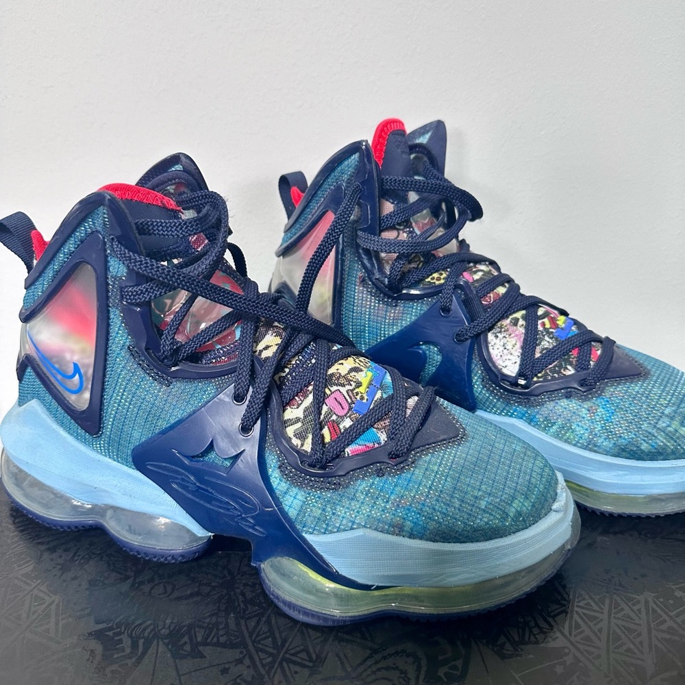 Nike LeBron XlX